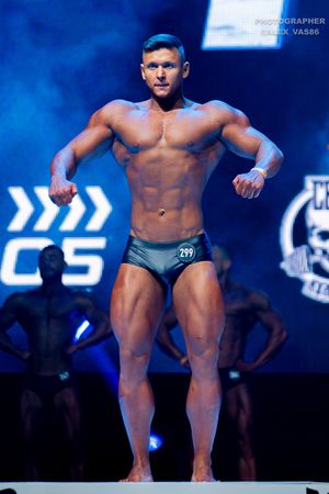 СLASSIC PHYSIQUE НОВИЧКИ